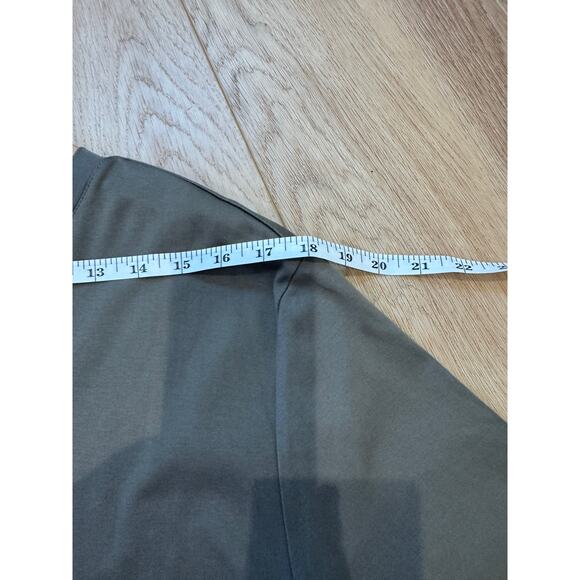 Banana Republic Men’s Luxe Touch Performance Tee – Light Brown – Size Medium - Picture 7 of 8